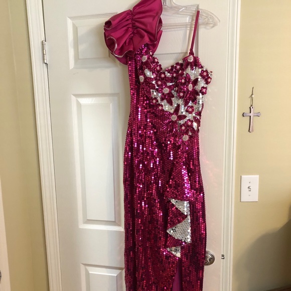 Dresses & Skirts - Vintage 80s Floor-Length Pink Sequin Dress
